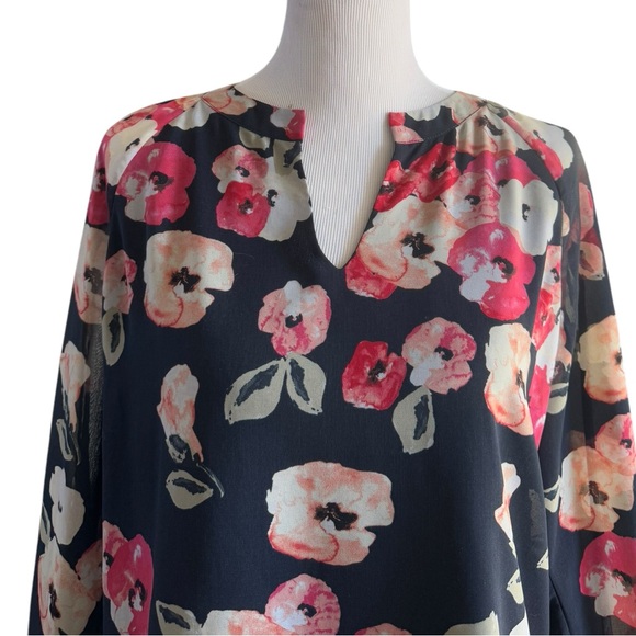 CAbi 971 Navy Blue Floral Print Long Sleeve Blouse Women's Size Medium - Picture 3 of 11